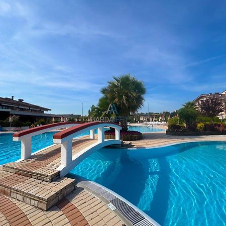 Perla Apartment - 3 Piscine E Un Bar - Desenzano Desenzano del Garda Extérieur photo